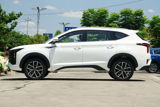 جک X8، جدیدترین شاسی‌بلند کرمان موتور در راه بازار ایران